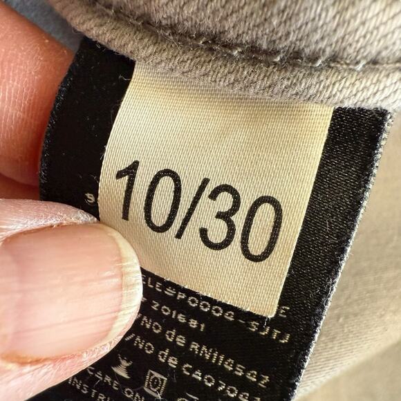 Oat New York Jeans Women's 10/30 Light Wash Blue/Gray High Rise Wide Leg Raw Hem - Picture 4 of 10